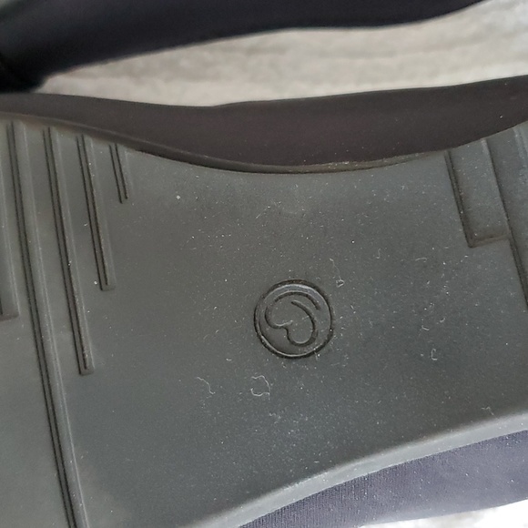 BARE TRAPS MEMORY FOAM SIZE 10 WIDE FLATS - Picture 9 of 12